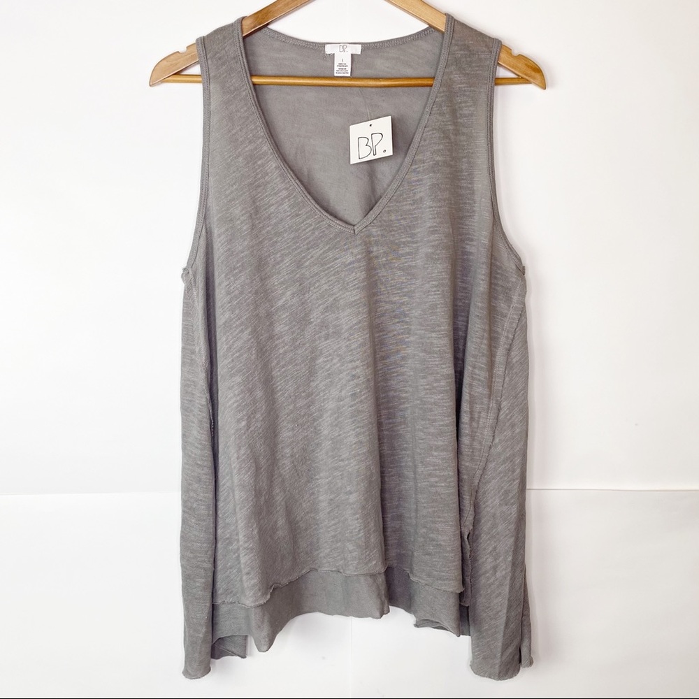 NWT BP Grey V Neck Swing Split Hem Tank - Picture 2 of 11